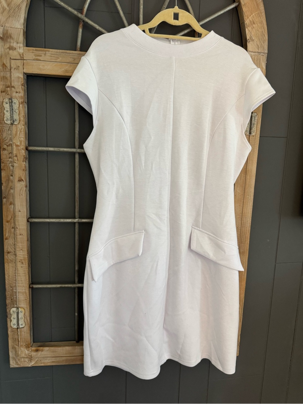 Classic White Cap-Sleeve Shift Dress with Front Flap Pockets